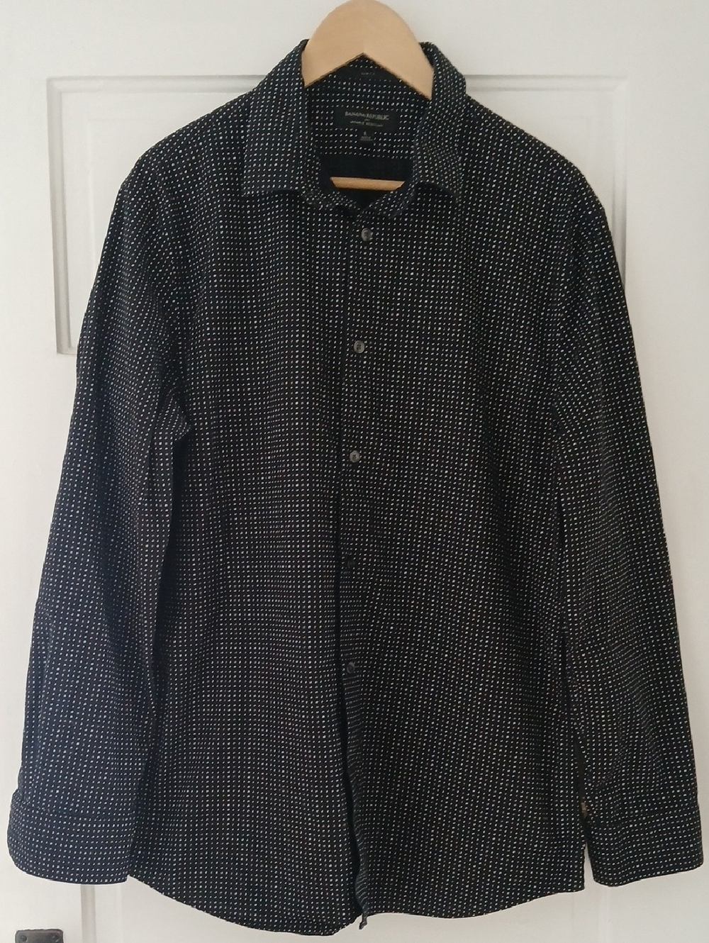 Banana Republic Black Button-Down Shirt with White Brown Microdot Pattern Large
